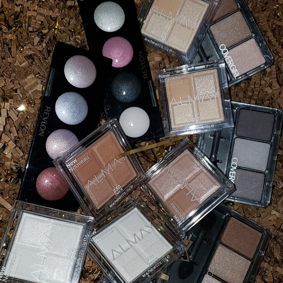 Makeup - Picture 8 of 13